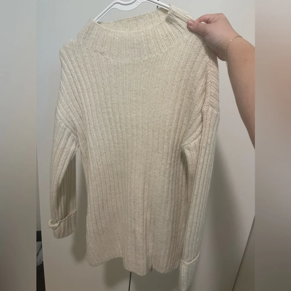 Cream Sweater - Picture 1 of 1